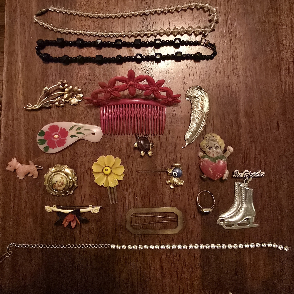 Vintage Jewelry and Accessories Collection